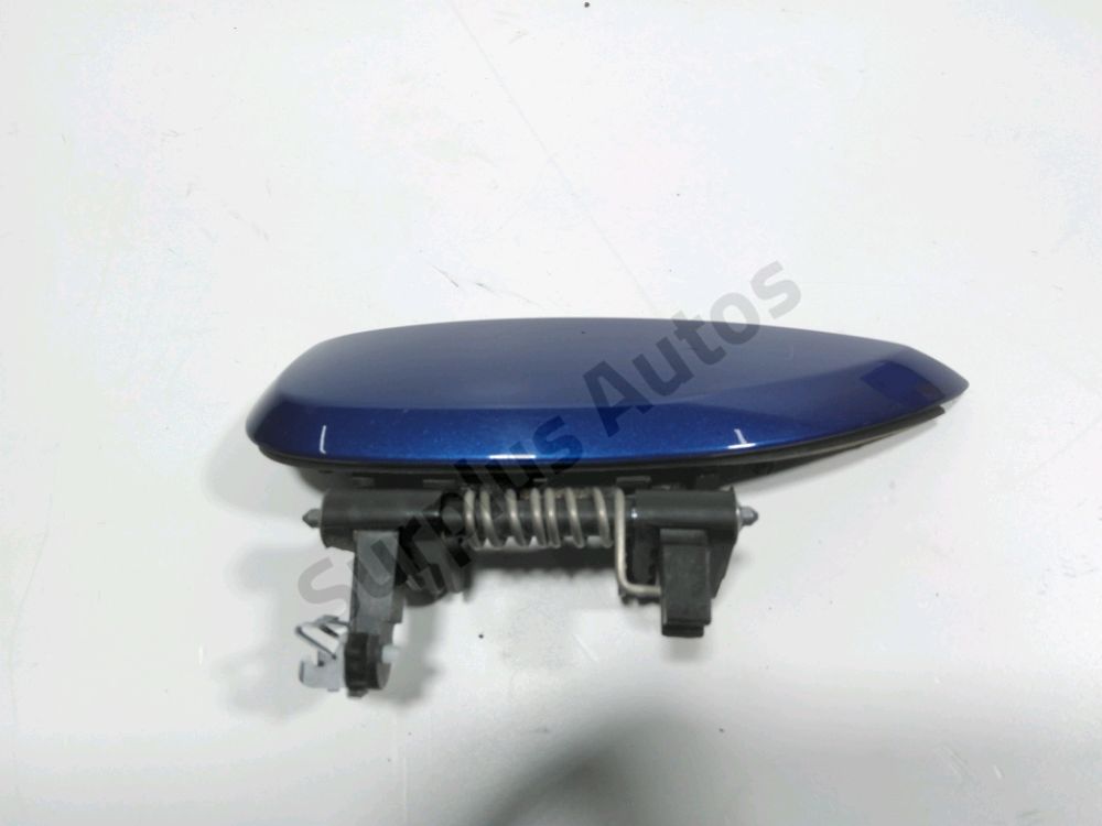 Poignée extérieure avant gauche