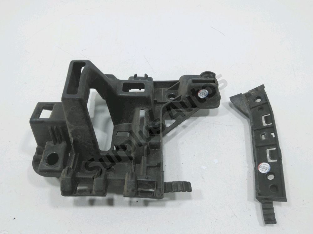 Support gauche de pare-choc arrière