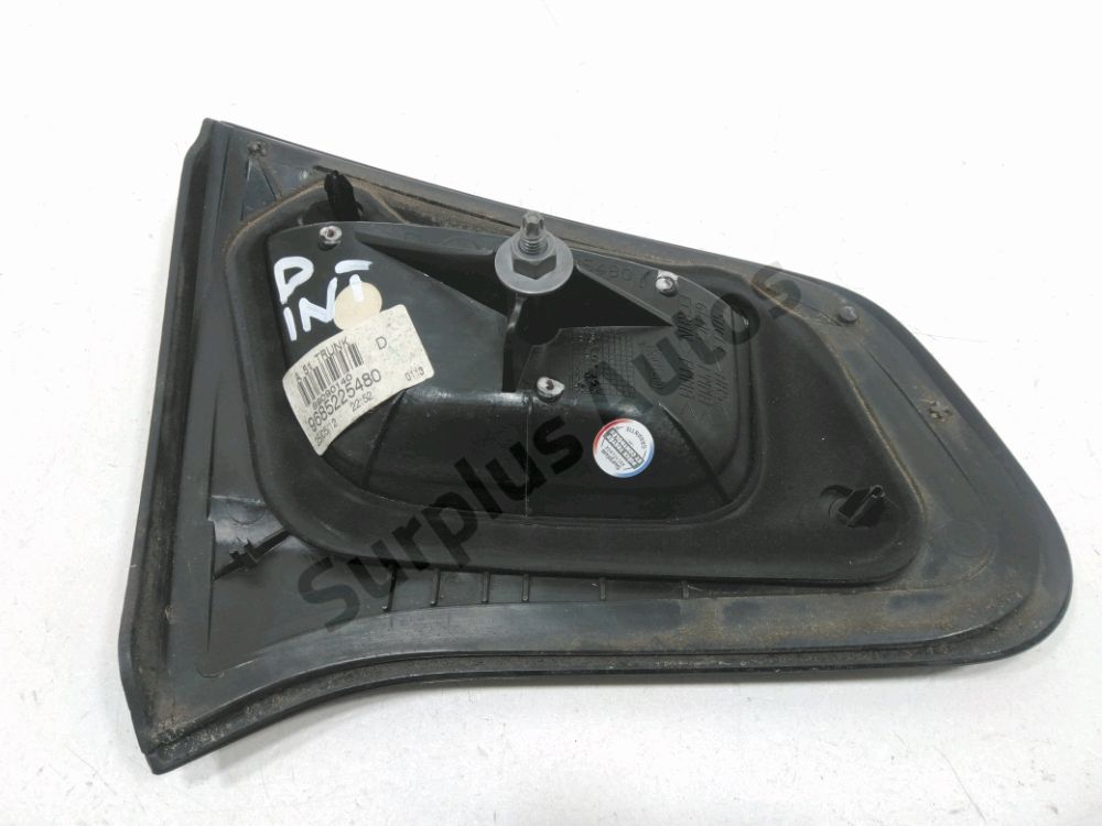 Feu arrière intérieur droit