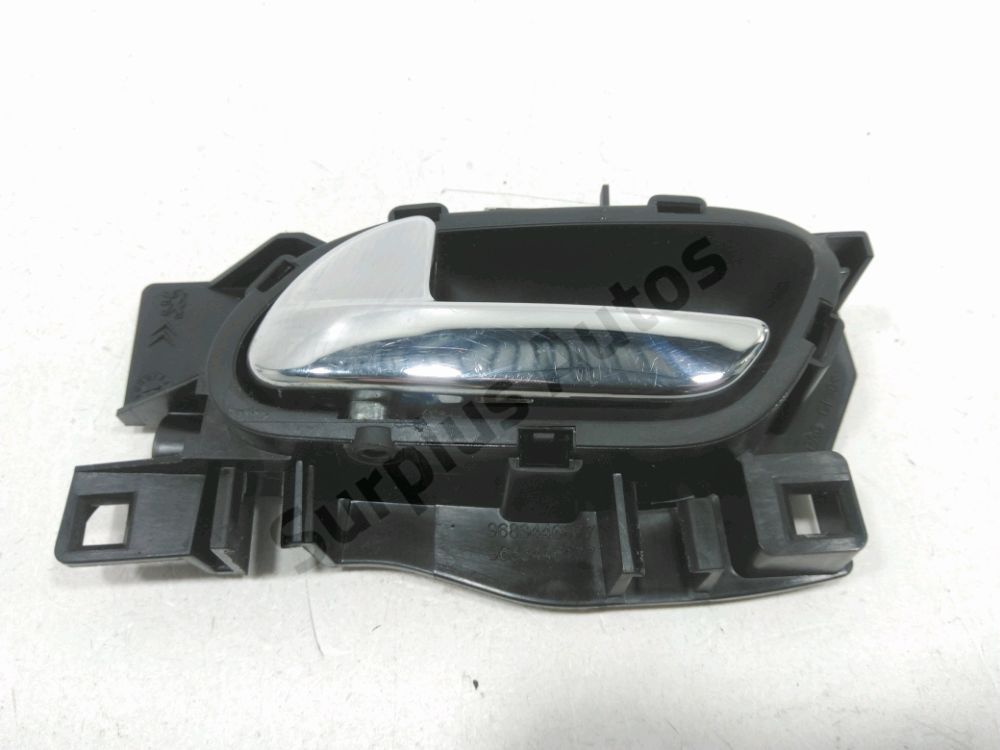 Poignée intérieure porte avant gauche