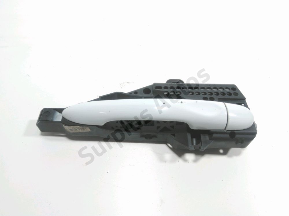 Poignée extérieure avant droite