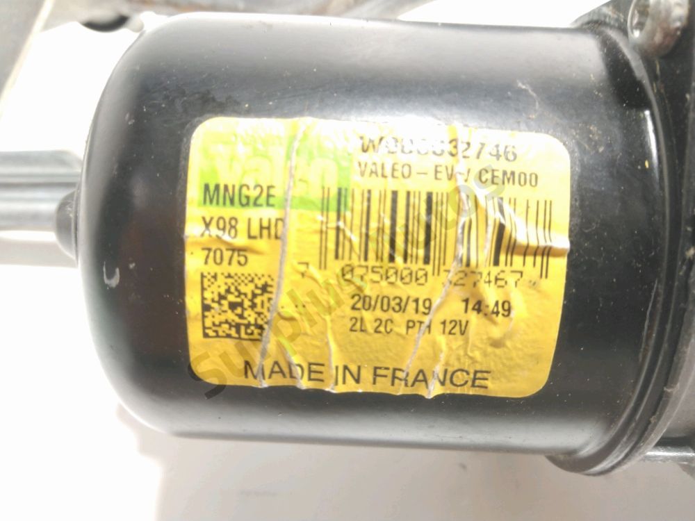 Mécanisme + moteur d'essuie glace avant