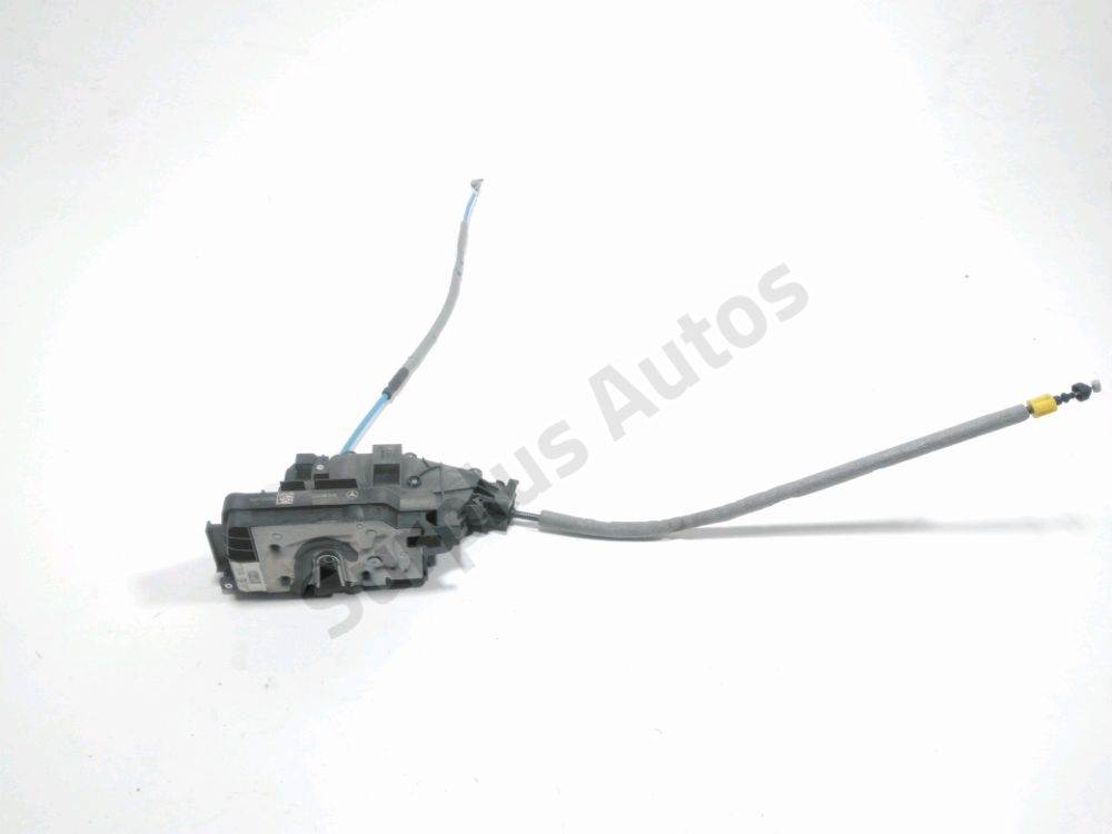 Serrure de porte avant droite