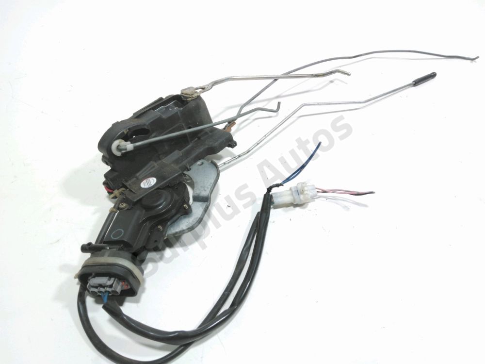 Serrure de porte avant droite