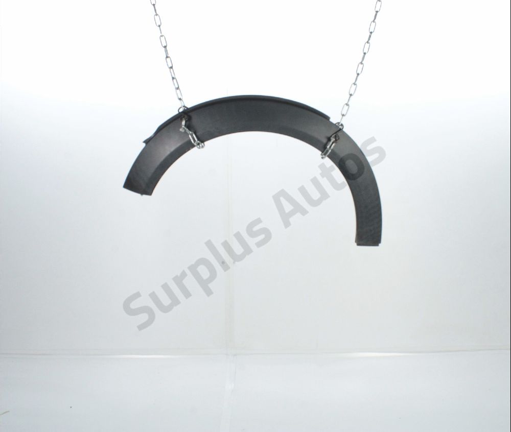 Elargisseur d'aile avant gauche