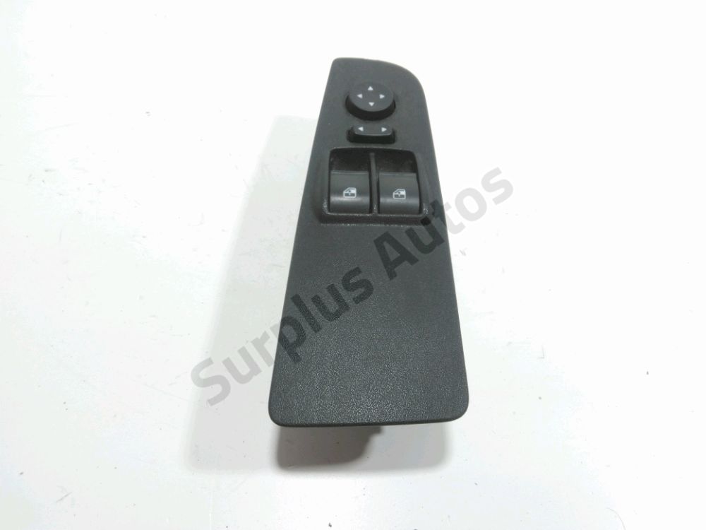 Commande lève-vitre avant gauche