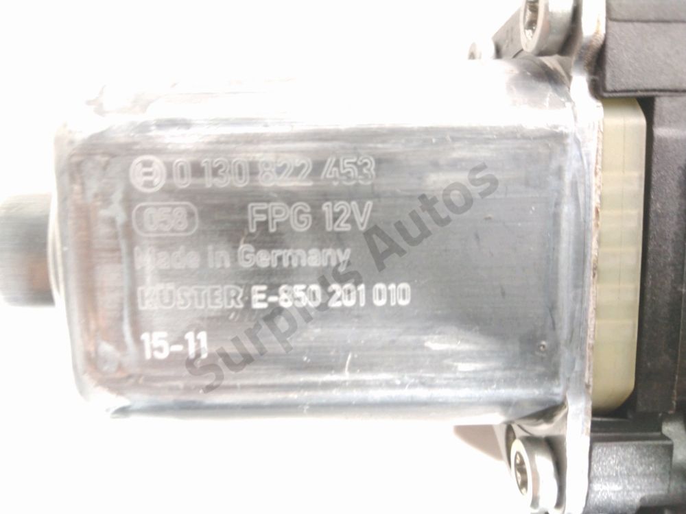 Lève-vitre électrique avant gauche