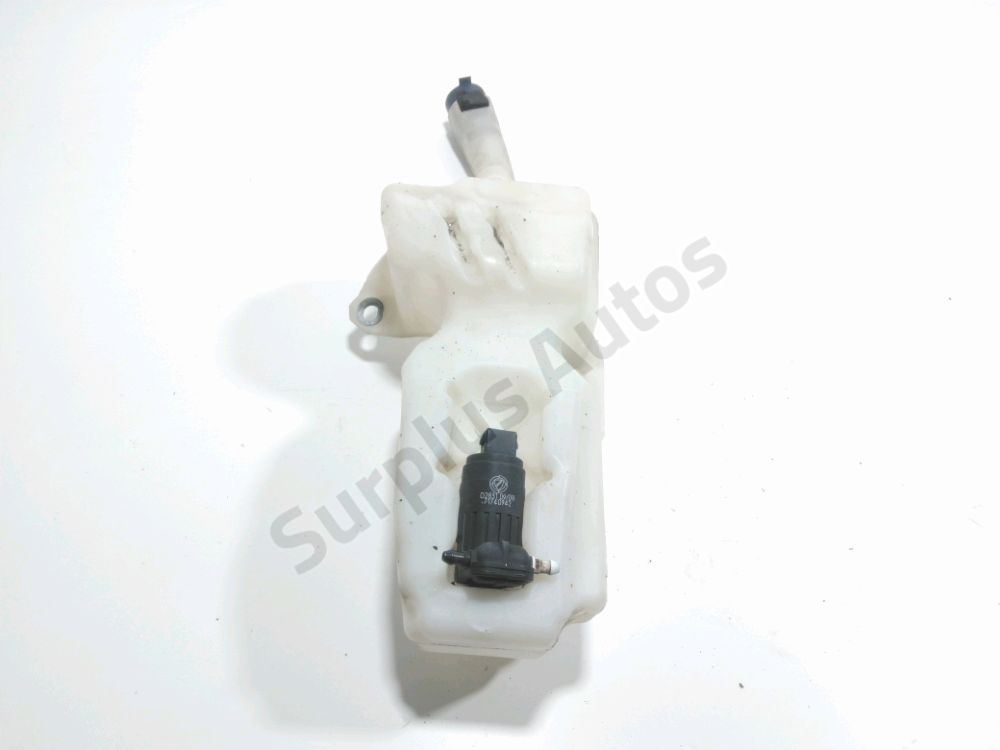 Reservoir de lave glace avant