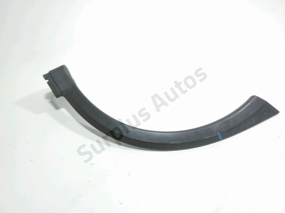 Elargisseur d'aile arrière droit