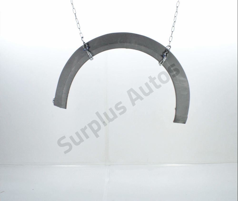 Elargisseur d'aile avant gauche