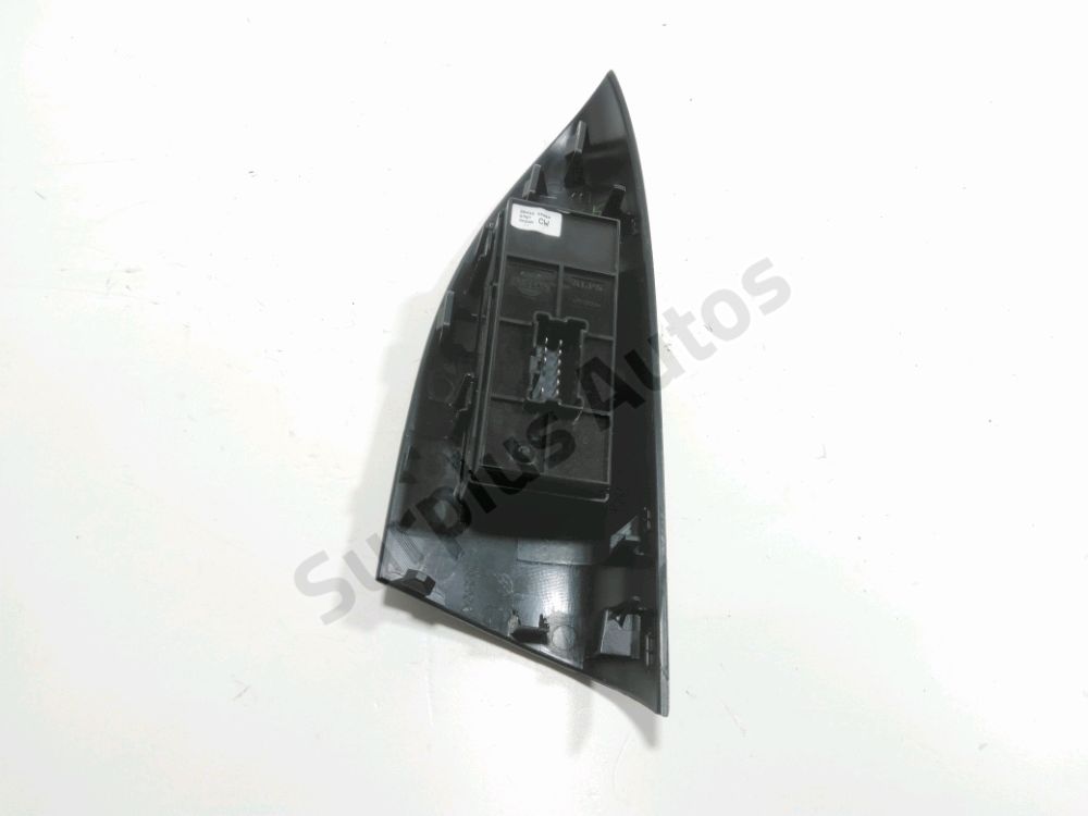 Commande lève-vitre avant droit