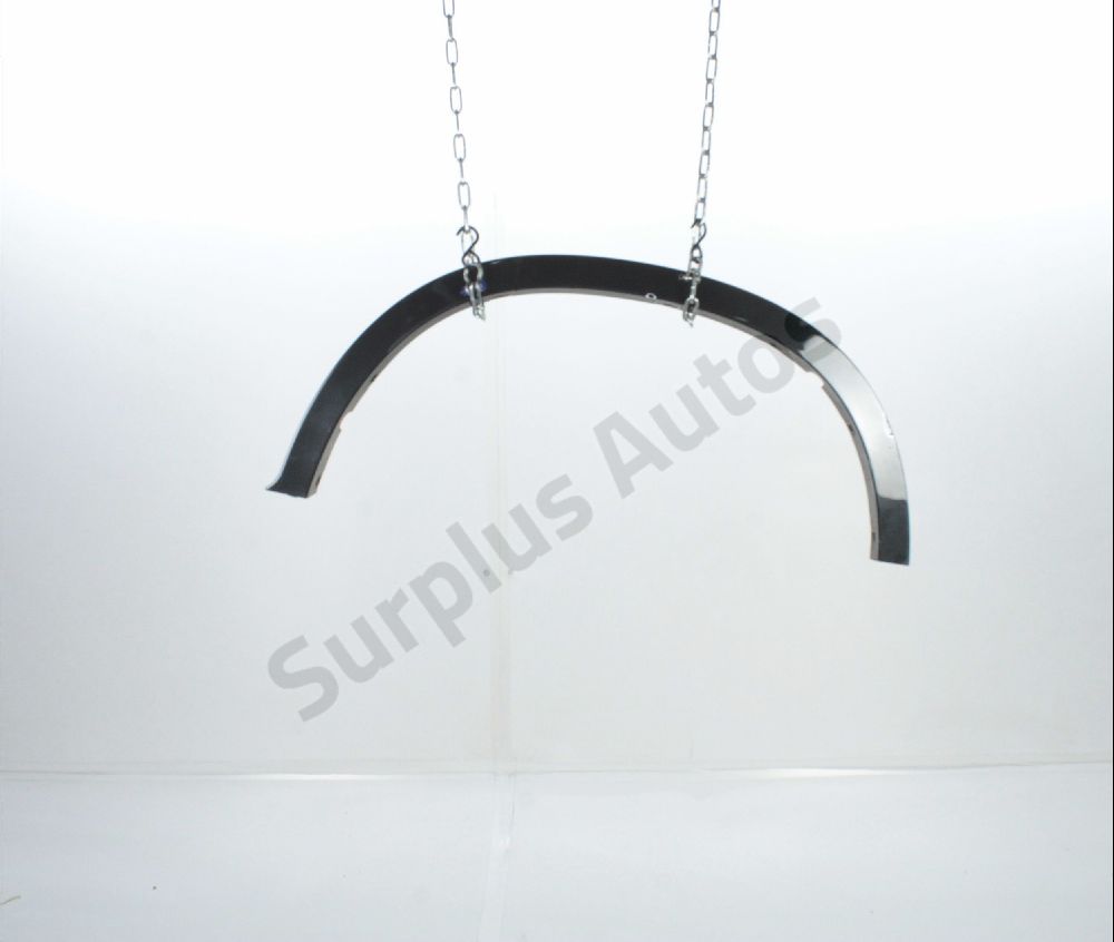 Elargisseur d'aile arrière gauche