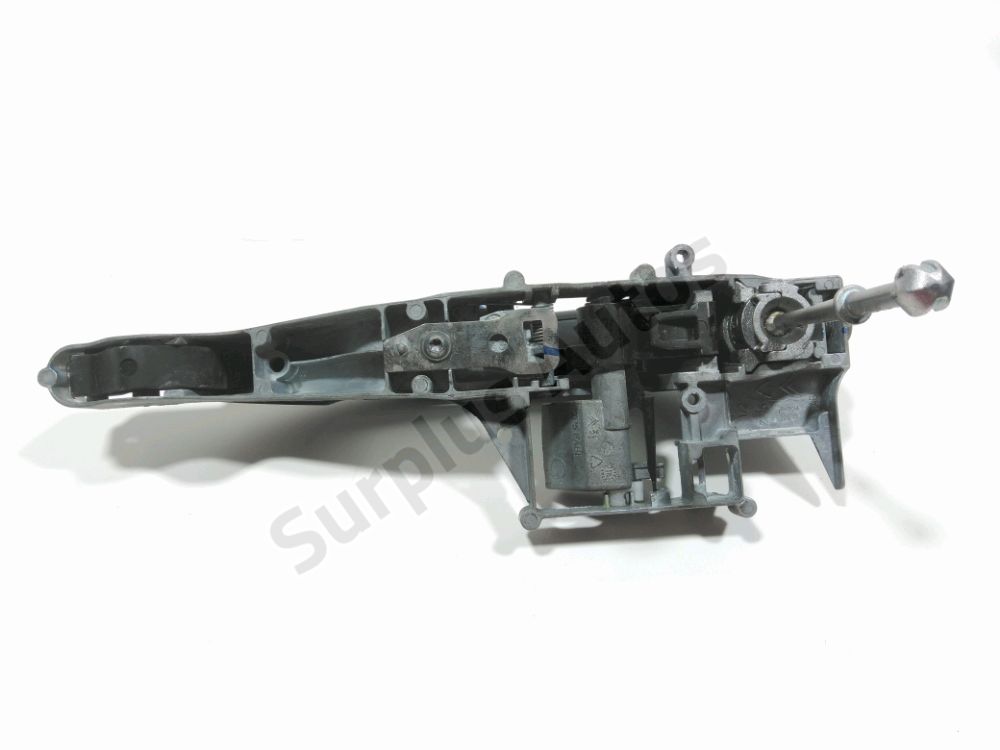 Poignée extérieure avant gauche