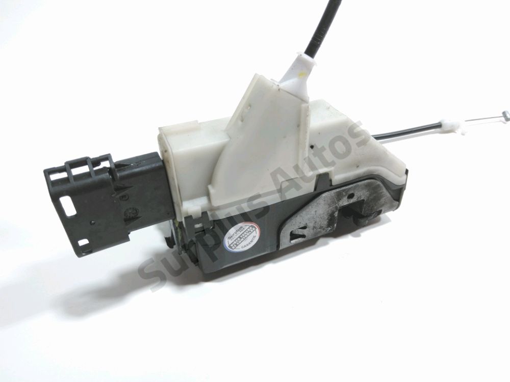 Serrure de porte avant droite