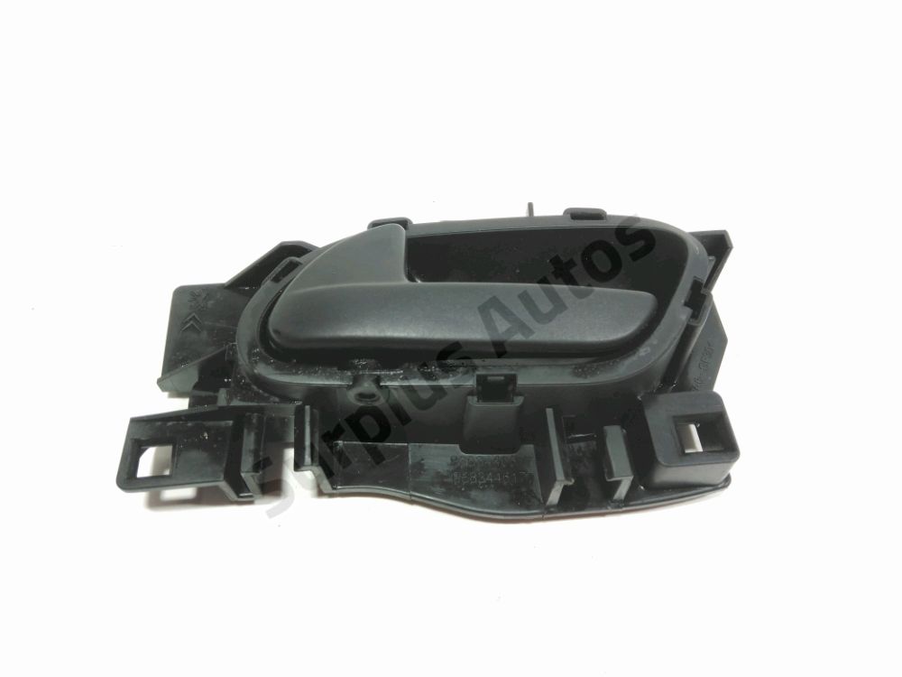 Poignée intérieure porte avant gauche