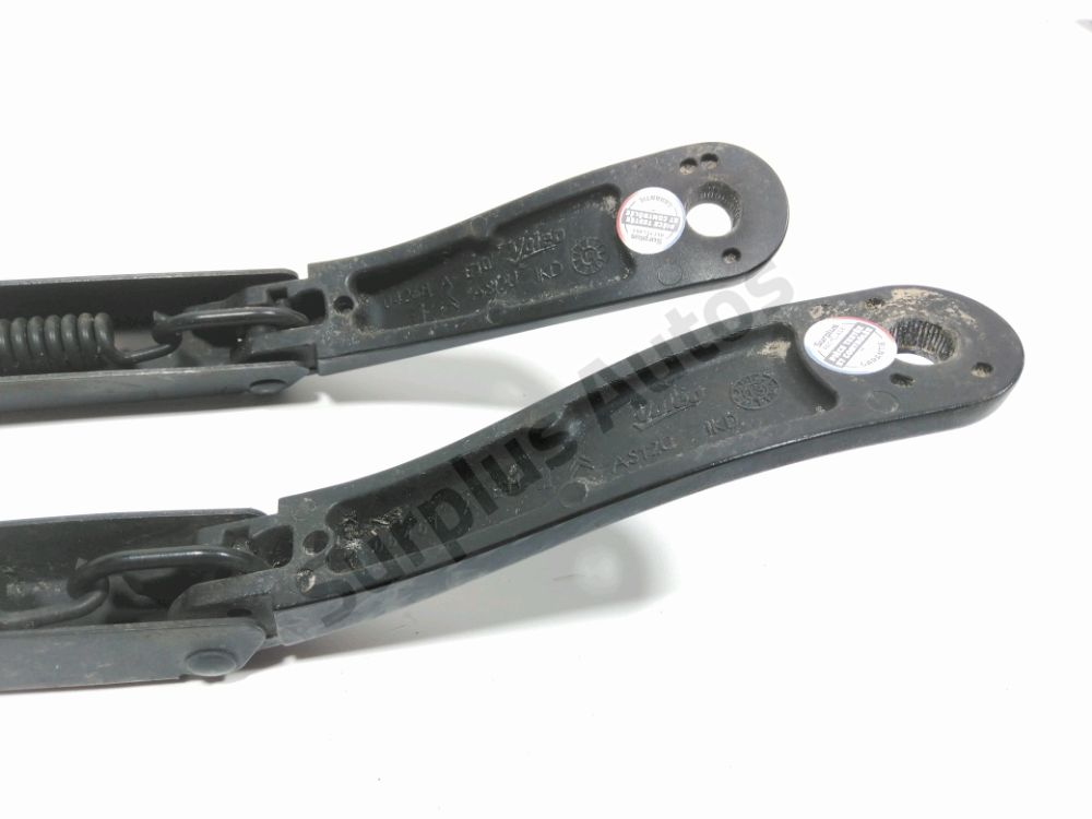 Bras d'essuie-glace avant