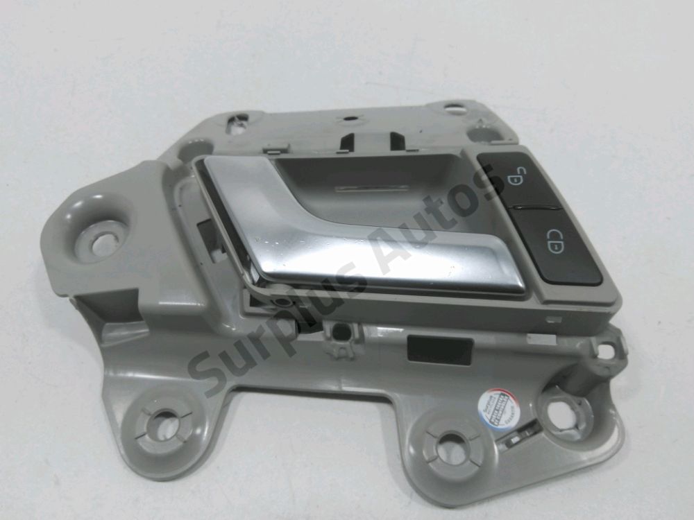 Poignee interieure porte avant gauche