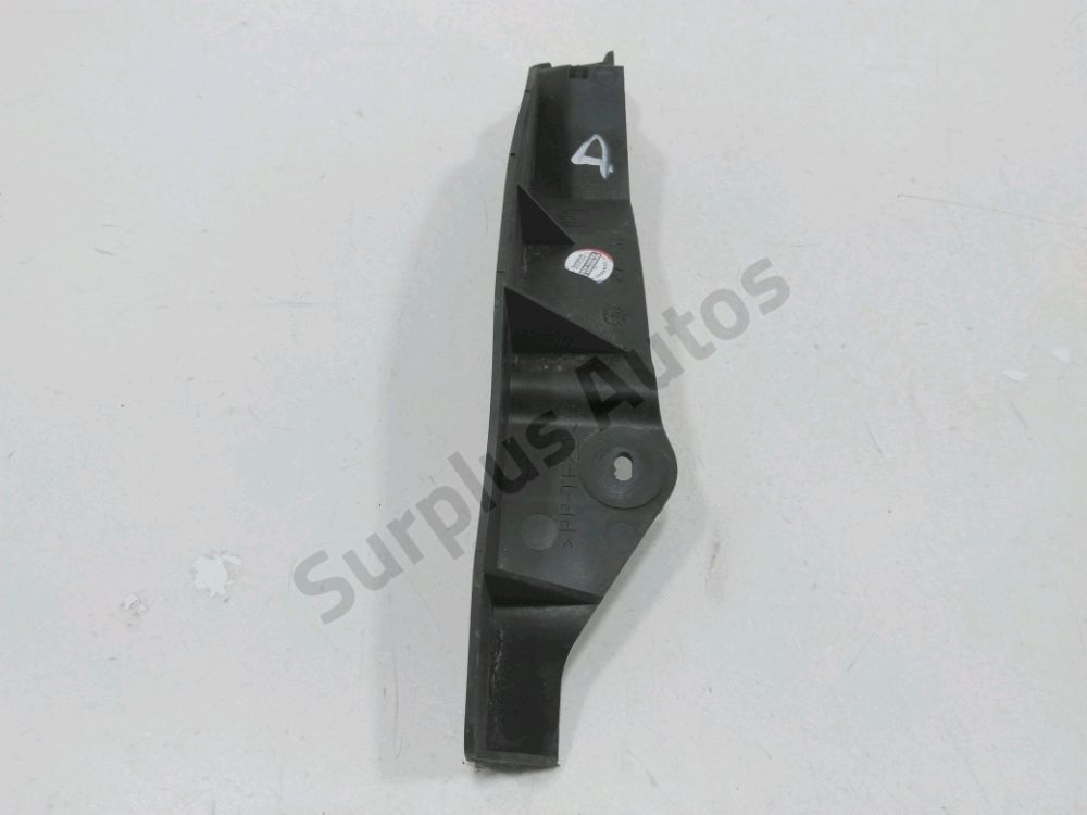 Support droit de pare-choc arrière