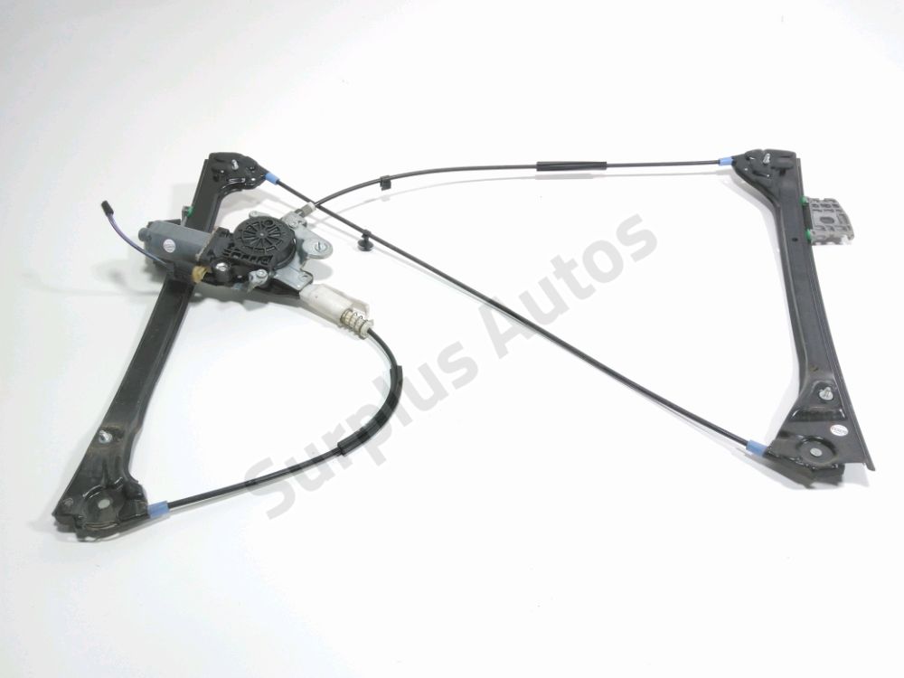 Lève-vitre électrique avant droit