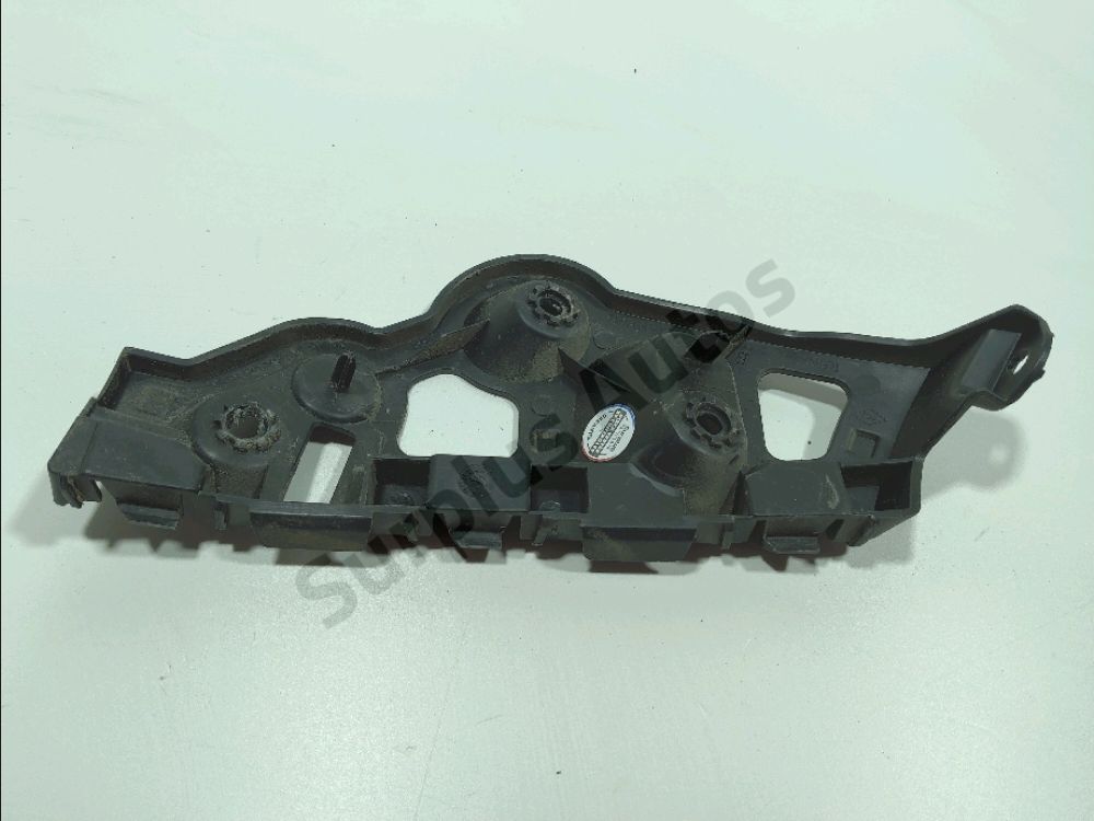 Support gauche de pare-choc arrière