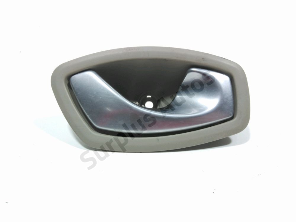 Poignee interieure porte avant droite