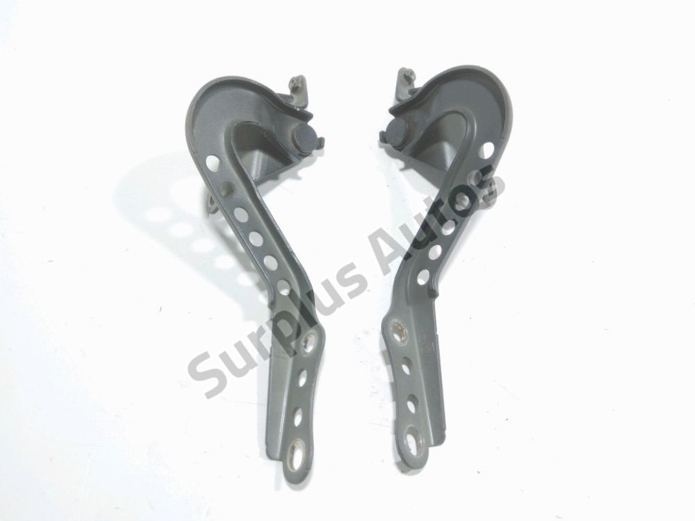 Jeu de charnières de capot