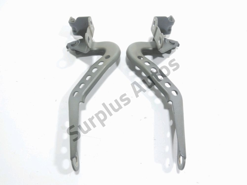 Jeu de charnières de capot