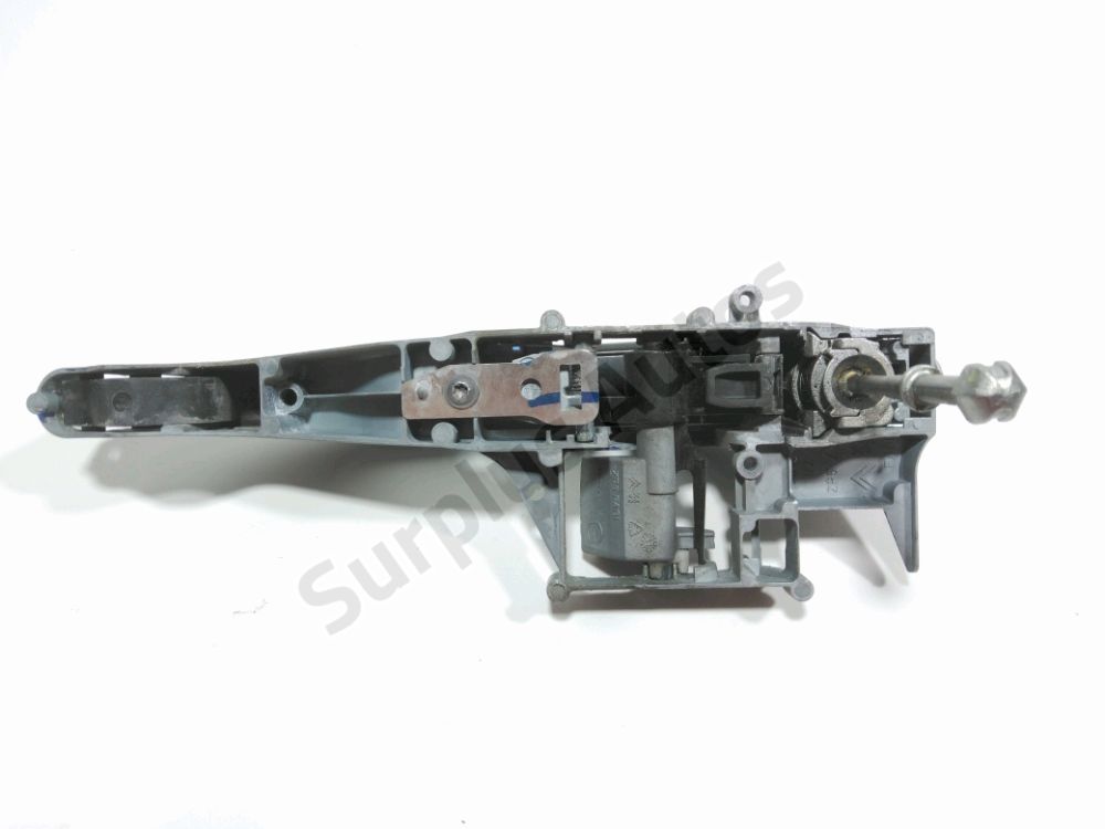 Poignée extérieure avant gauche