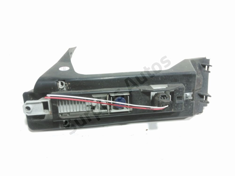 Feu diurne avant gauche