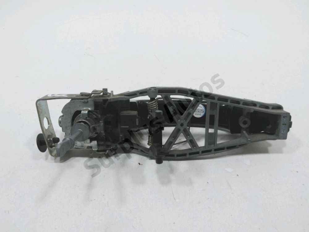 Poignée extérieure avant gauche