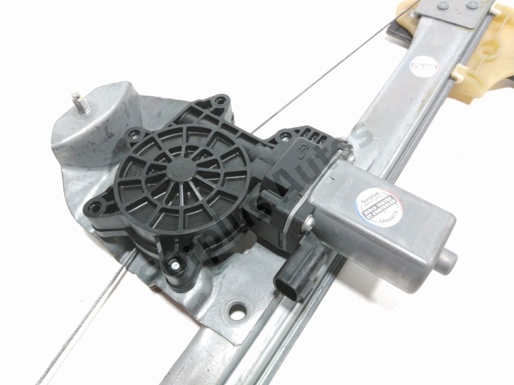 Lève-vitre électrique avant droit