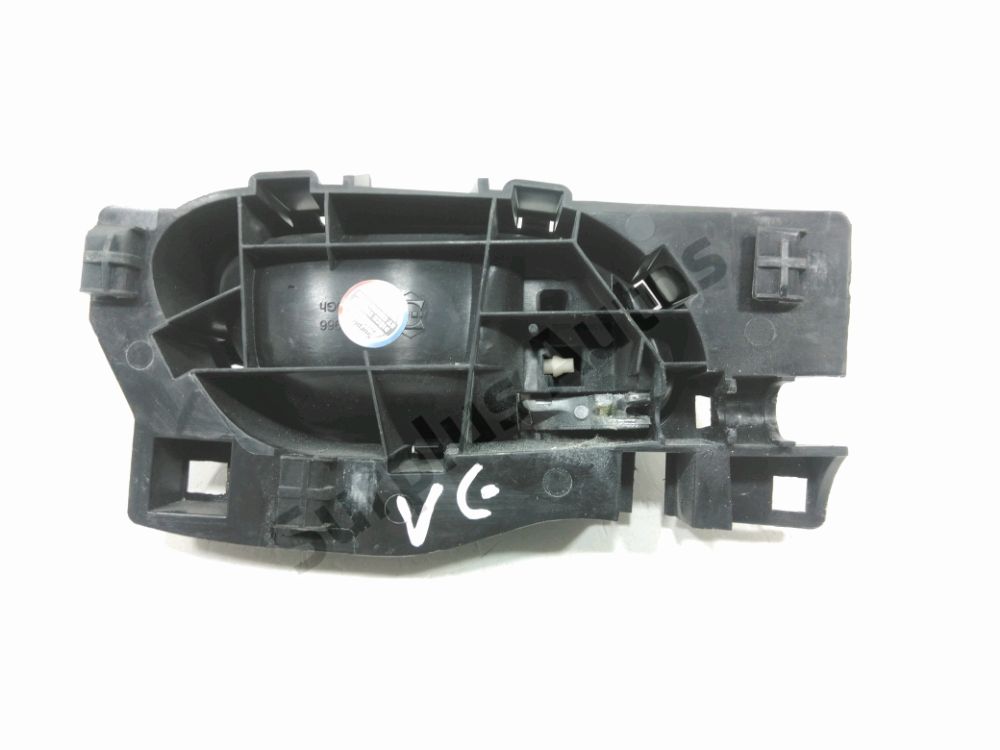 Poignée intérieure porte avant gauche