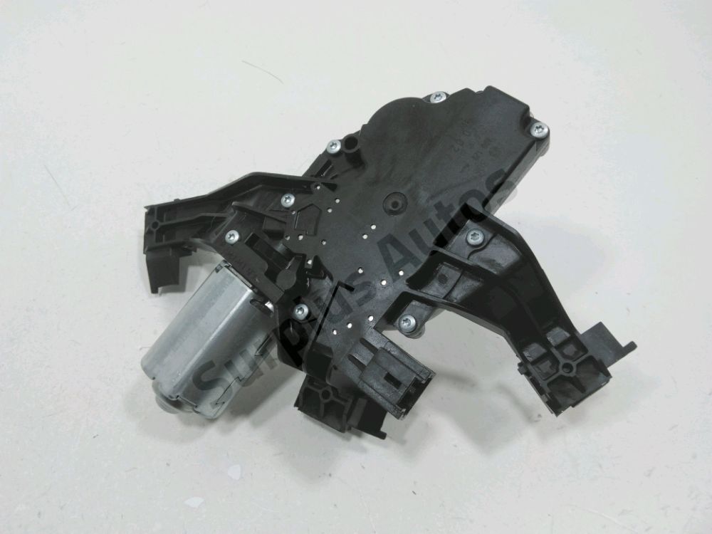 Moteur d'essuie glace arrière