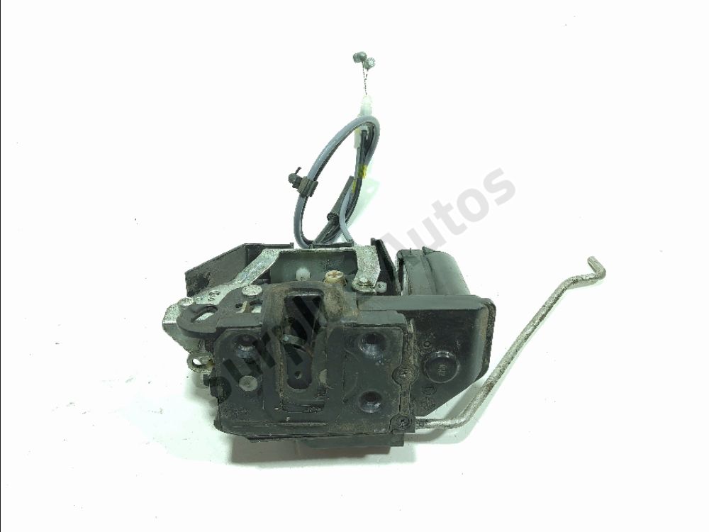 Serrure de porte avant droite