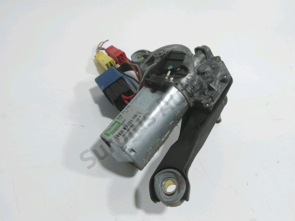 Moteur d'essuie glace arriere