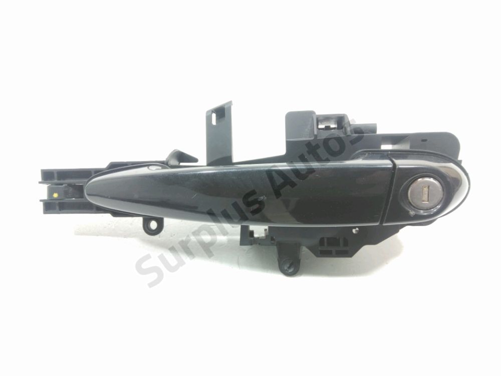 Poignee exterieure avant gauche