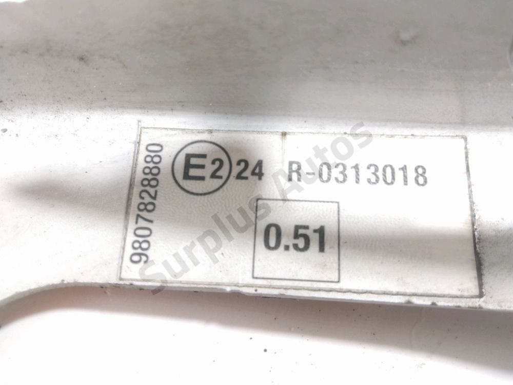 Jeu de charnières de capot