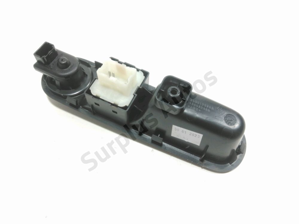 Commande lève-vitre avant gauche