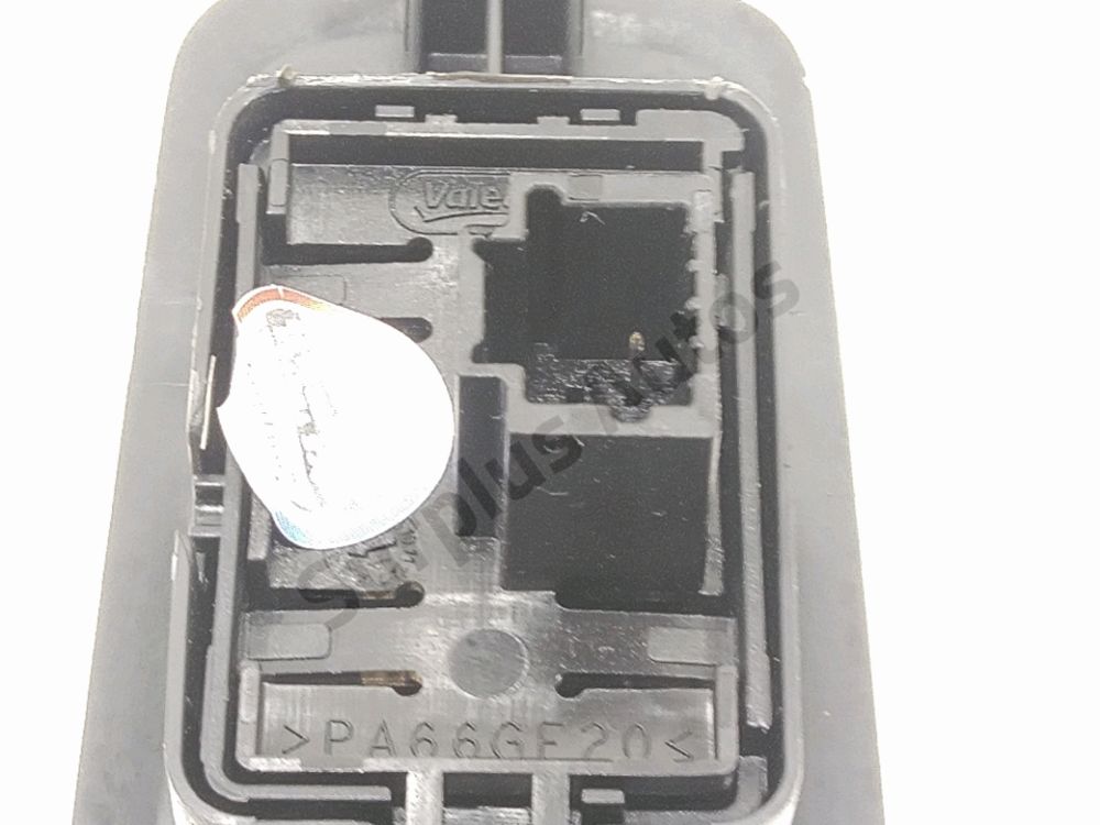 Commande lève-vitre arrière gauche