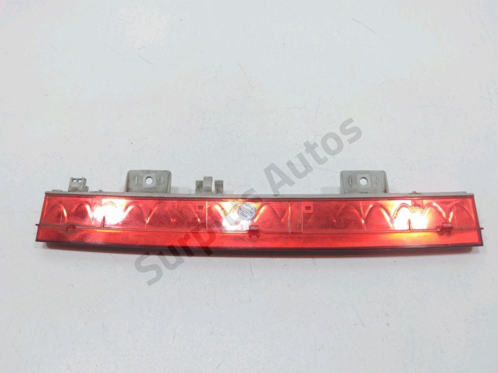 Feu stop supplémentaire