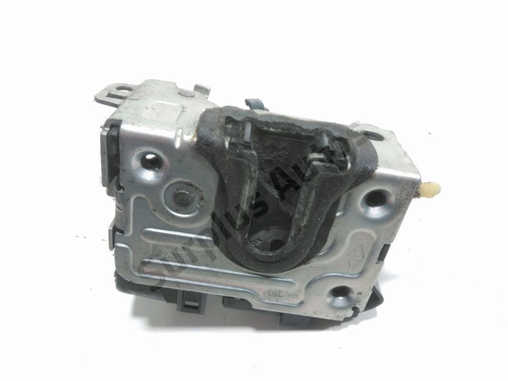 Serrure de porte avant gauche