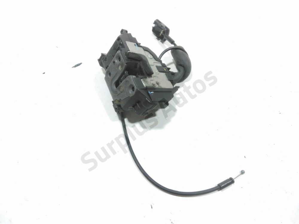 Serrure de porte avant droite