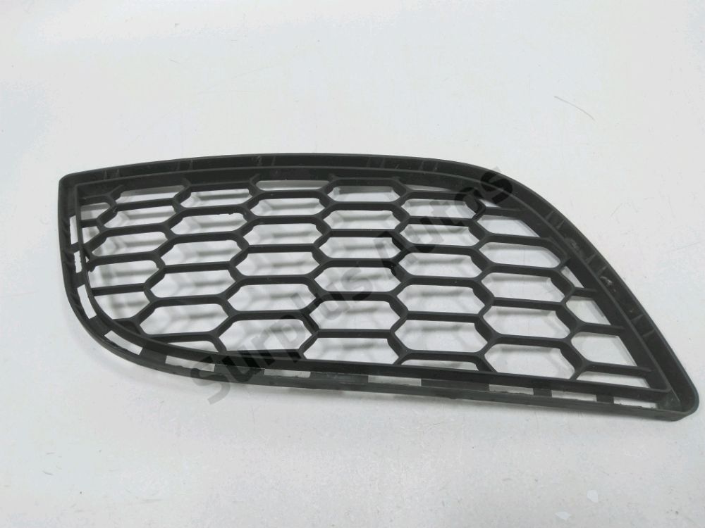 Grille de calandre droite