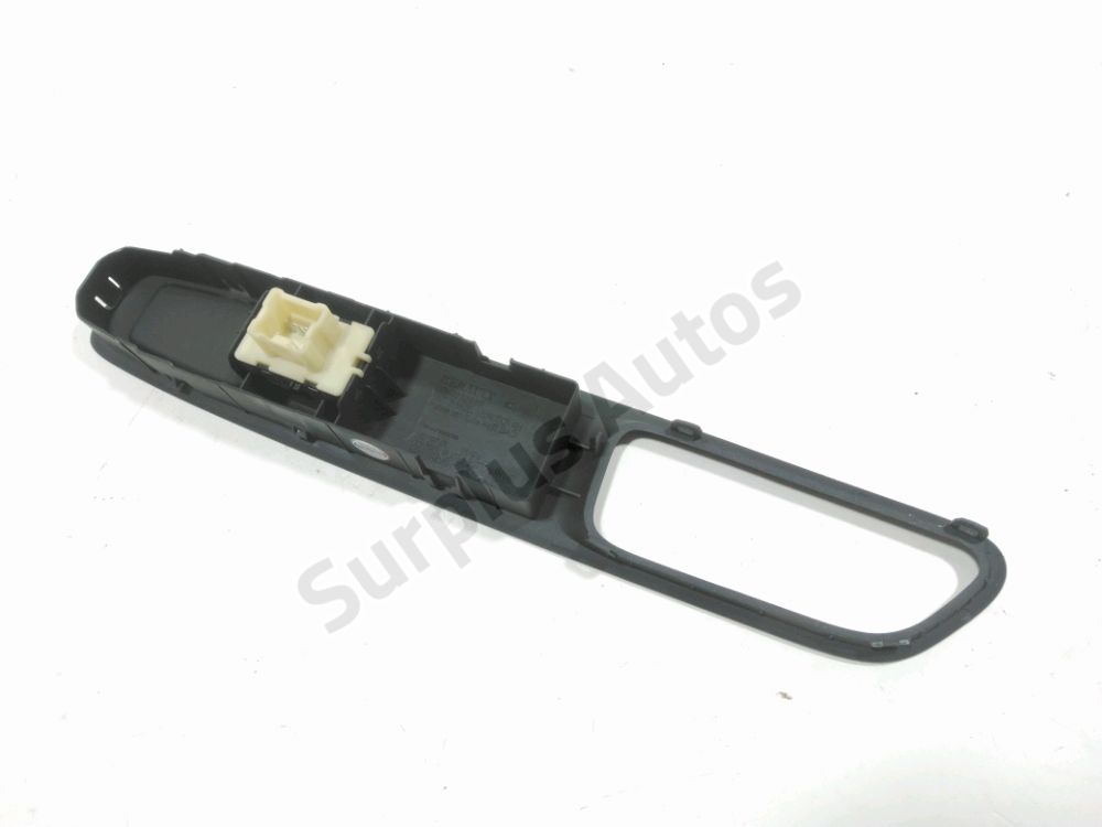 Commande lève-vitre avant droit