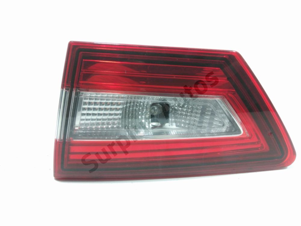 Feu arrière intérieur droit