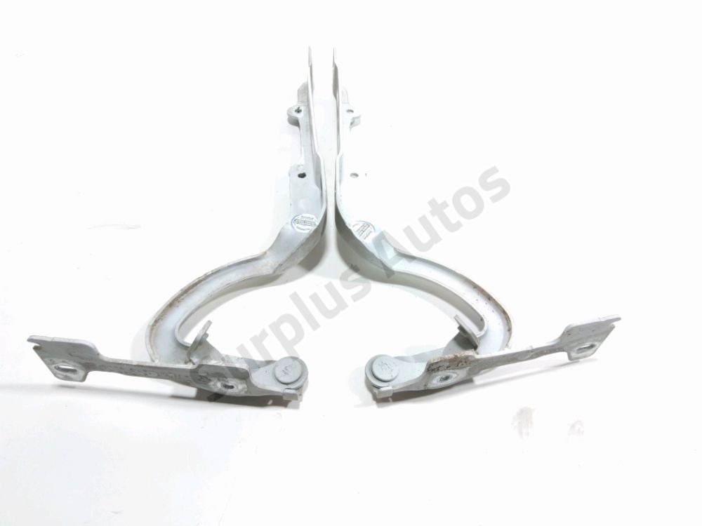 Jeu de charnières de capot