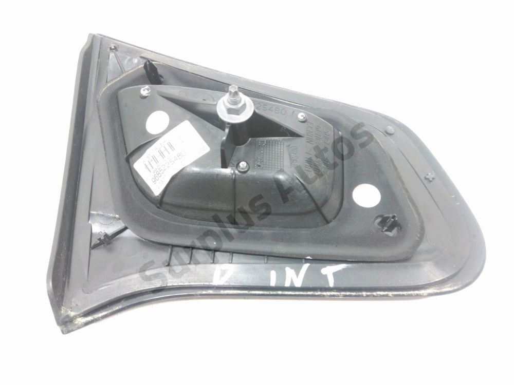 Feu arrière intérieur droit