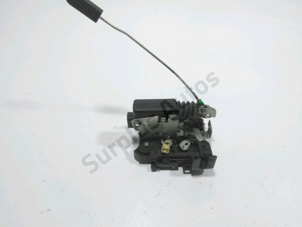 Serrure de porte avant gauche