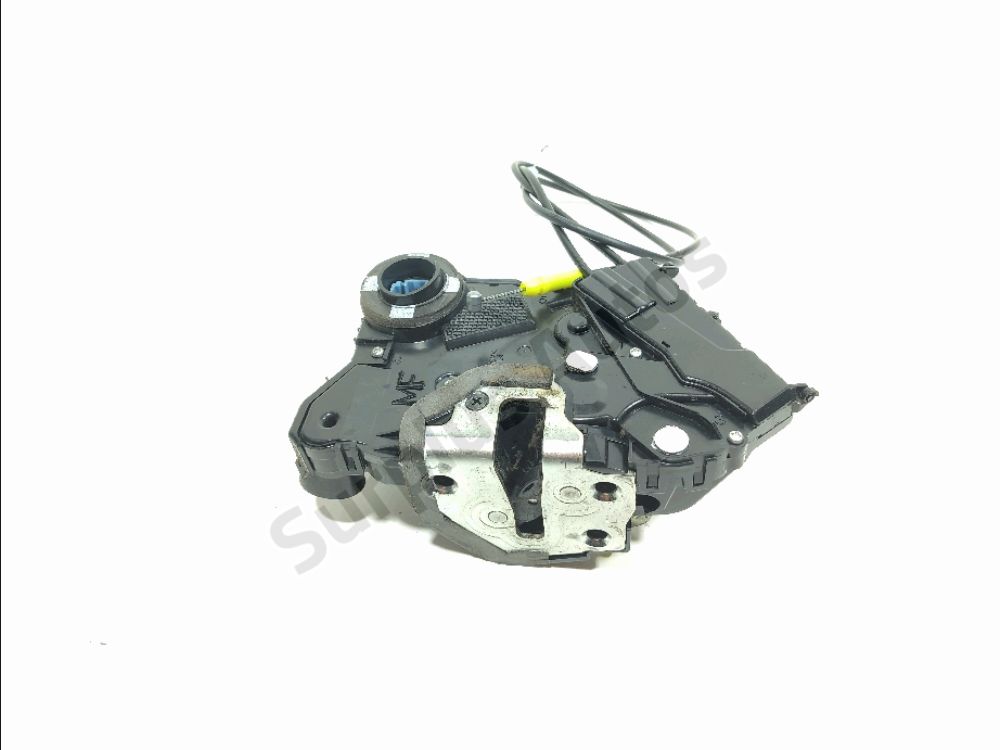 Serrure de porte avant gauche