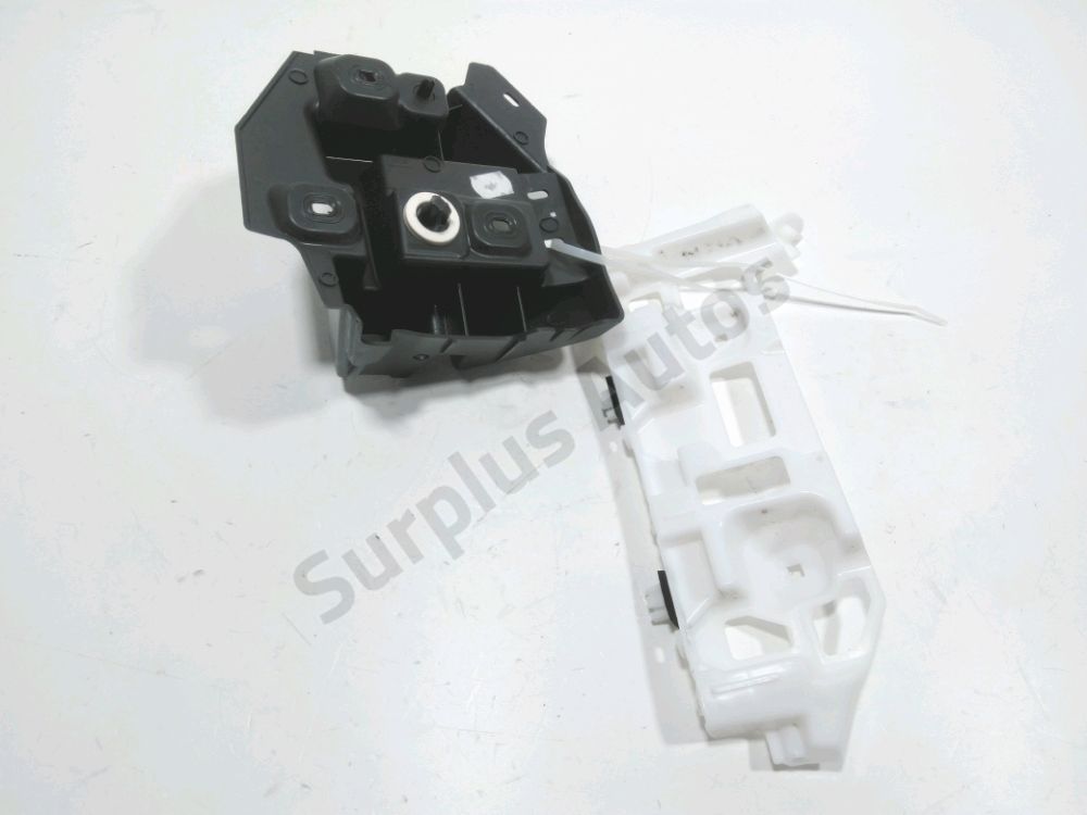 Support droit de pare-choc arrière